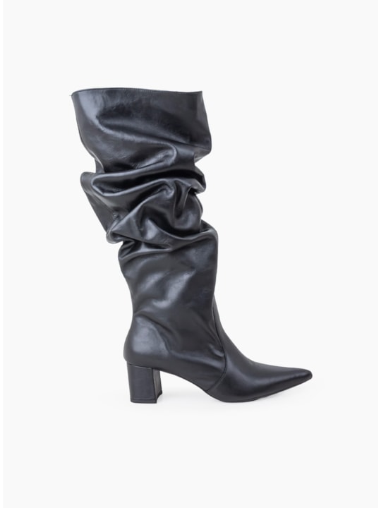 Bota Preta Couro Cano Médio Slouch