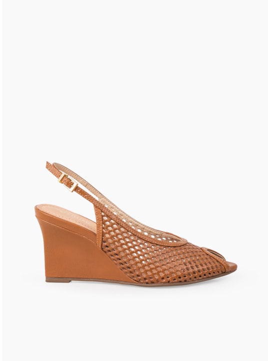 SANDÁLIA ANABELA PEEP TOE COURO VAZADO ÂMBAR