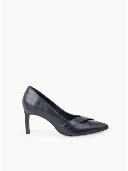 Scarpin Preto Couro Salto Fino