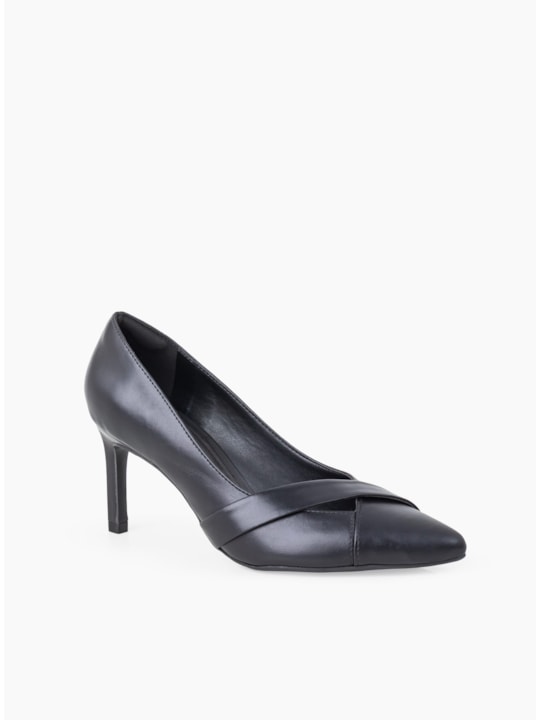 Scarpin Preto Couro Salto Fino